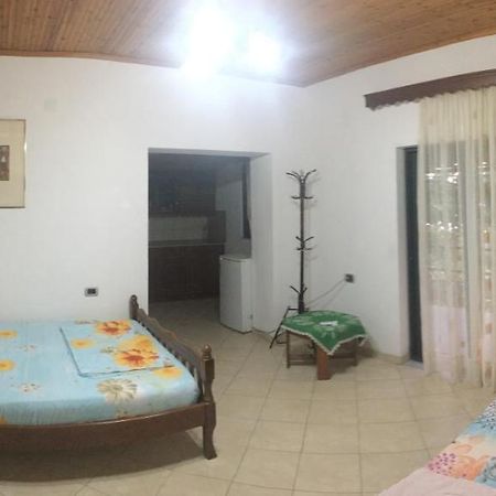 Romeo'S Guest House 2 Piqeras Exterior foto