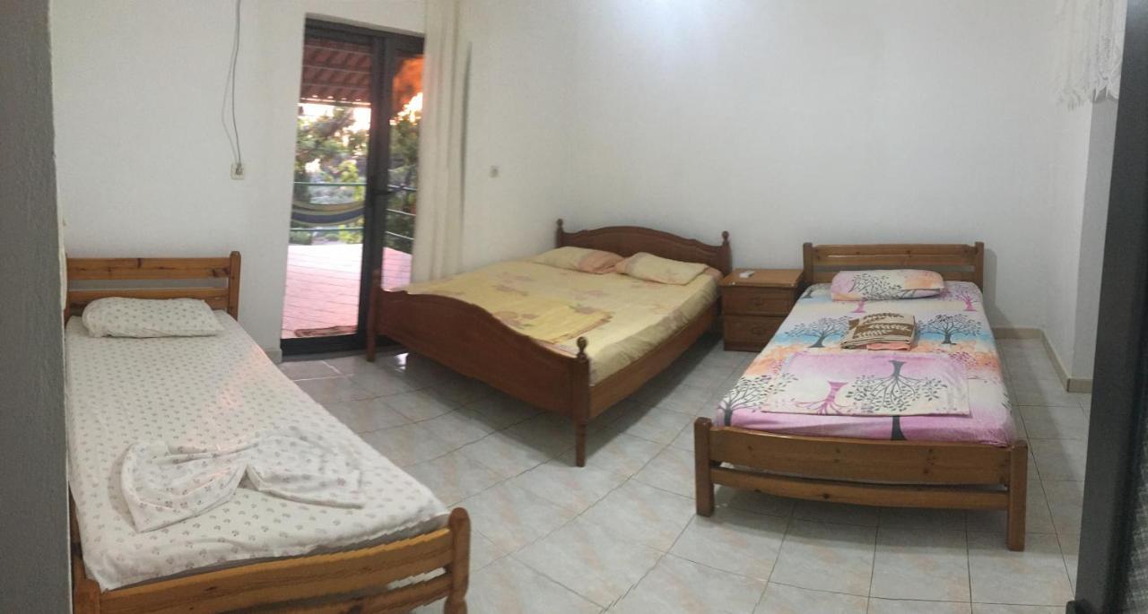 Romeo'S Guest House 2 Piqeras Exterior foto